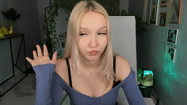 MaoqiBeverly Live XXX Chat