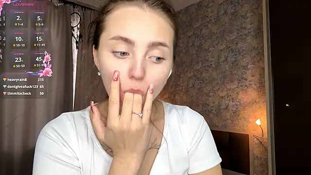 LoraDavi – Naživo XXX chat