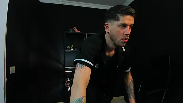 JonahShaw webcam show