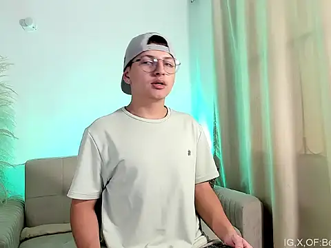 A_lejandro_08 Webcamshow