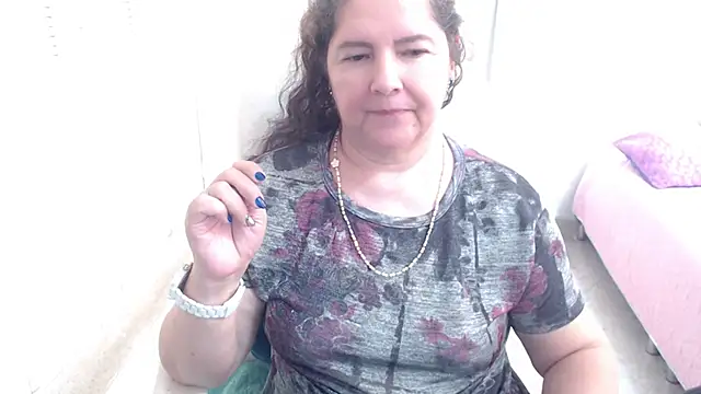 leonela_69 Chat XXX in diretta