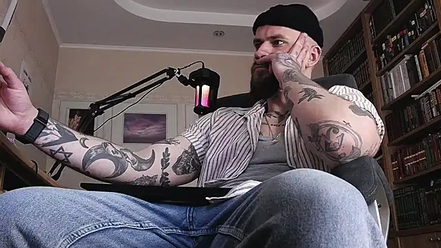 Вебкам-шоу FindomJason