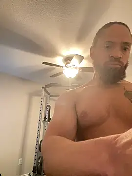 Chatroom XXX en direct de Fathero1time