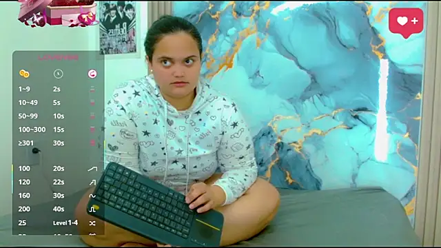 brunnette_hot 现场XXX聊天