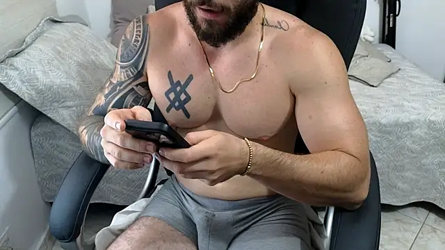 عرض كام Isaac_Carter