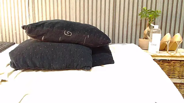 ROYALASS25 Live XXX-chat