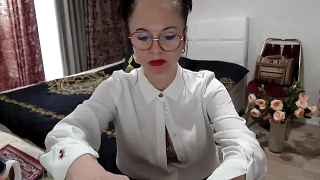 Show modela Arisa5000 na web-kameri