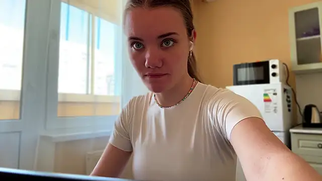 doana_bebriti 现场XXX聊天