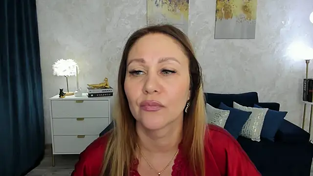 MilaUrban's Live XXX Chat