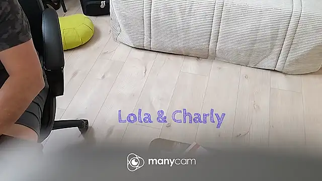 lolacharly@xh Show in webcam