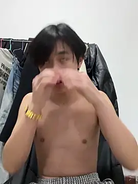 Show modela xf-777 na web-kameri