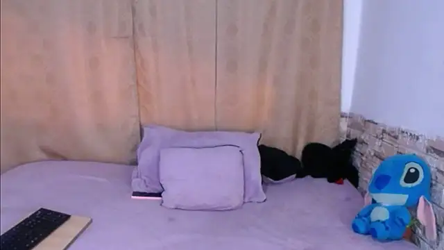 Bicky_24 live XXX chat