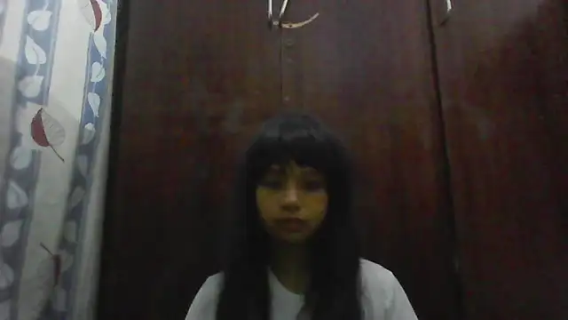 BethelScholnick Adlı Modelin Canlı XXX Sohbeti