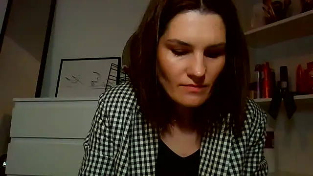 Ms-Lust1- – Live XXX-chat