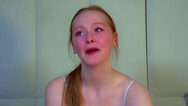 Chat +18 de AgataFoxley ao vivo