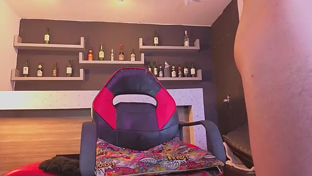 Pokazy przed kamerką – taylor_morgann