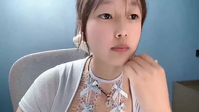 Xiaoqing00 – Naživo XXX chat