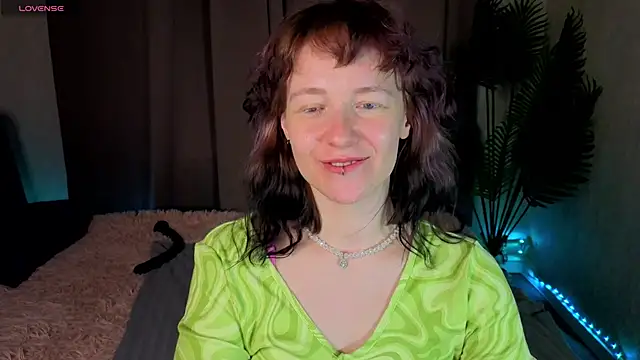 Ricki_Bloom Adlı Modelin Canlı XXX Sohbeti