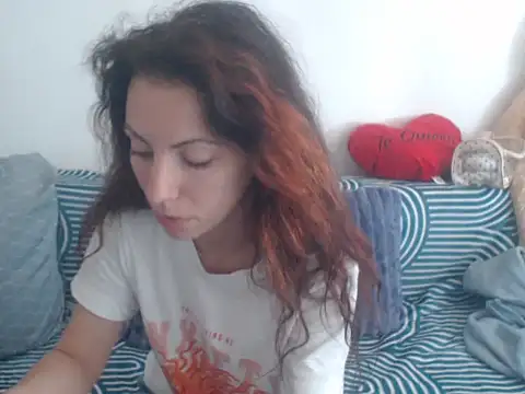 Emmatoo 现场XXX聊天