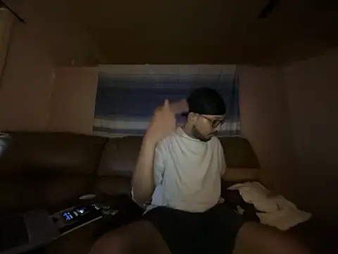 ThrowedWorldWide: вебкам-шоу