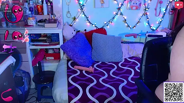 _lilith_heavy Adlı Modelin Web Kamerası Şovu