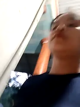 Pretty-haert 在線直播表演