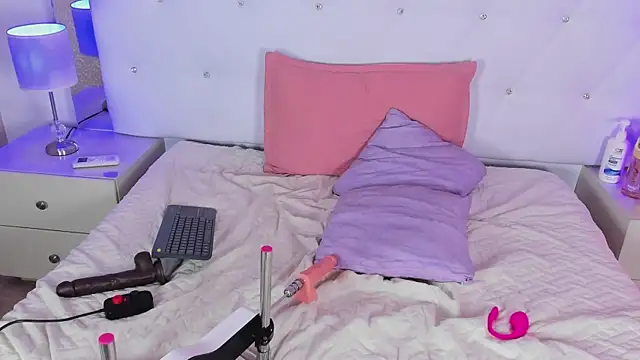 Aria_Sims' Webcam Show