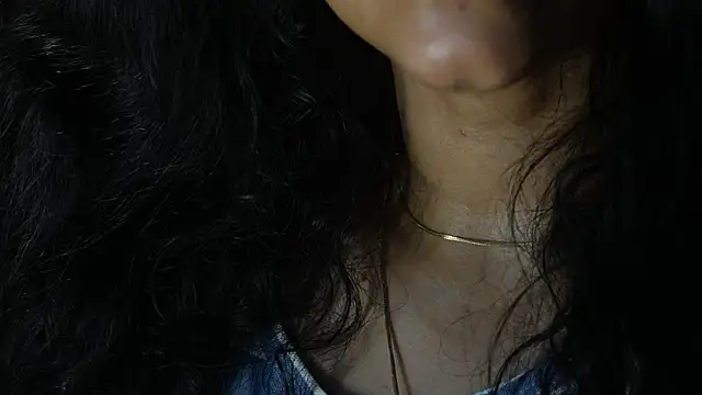 Chat XXX ao vivo de -AyeshaSinghania-