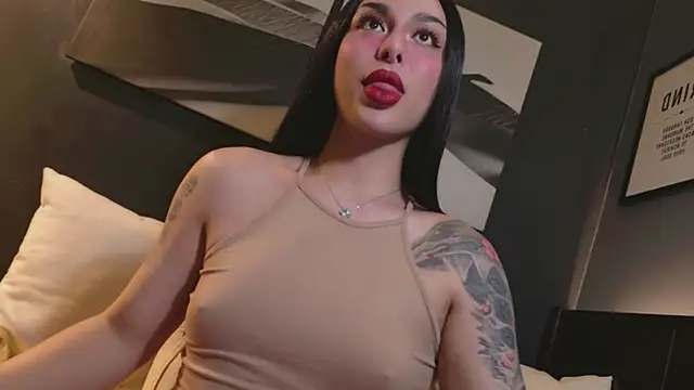 LetisiaRocks: вебкам-шоу