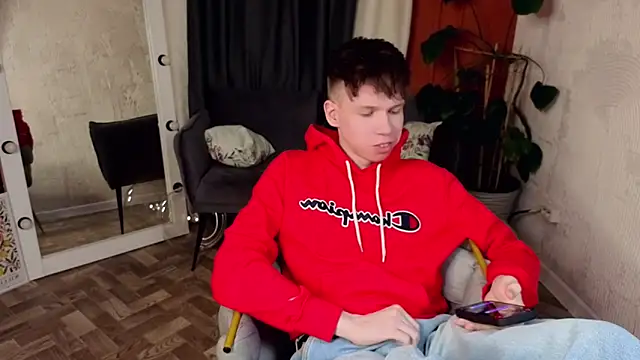 EliotMars: онлайн-секс-чат