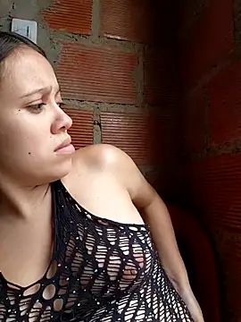 lachiki_plus' Webcam Show