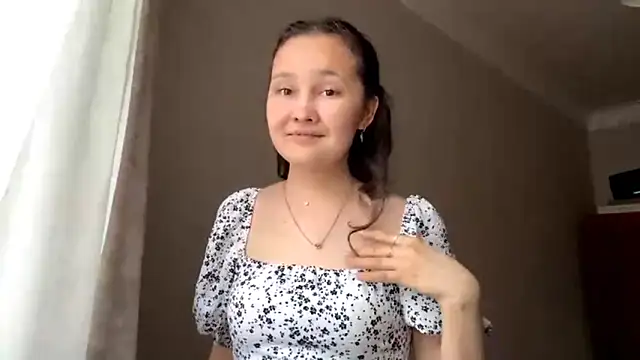 BrightInnocence: онлайн-секс-чат