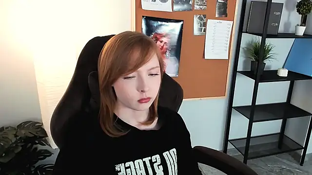 แชท XXX สดของ CherryCrushLove