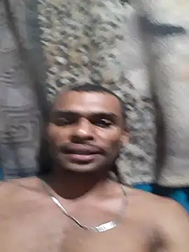 m-a-g-n-a-t-a's Webcam Show