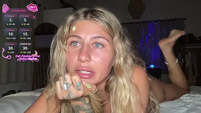 GoddessDove's Webcam Show