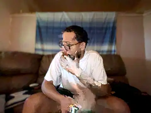 ThrowedWorldWide webkamerás műsora