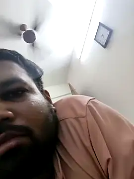 vinay_smalldick Chat XXX in diretta