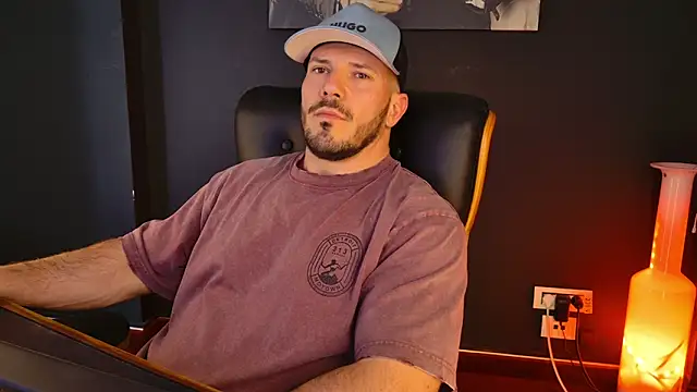 AngeloEric's Live XXX Chat