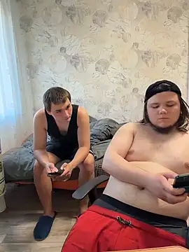 desiredude9 Webcam Show