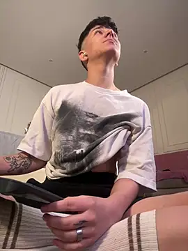 ravenryx Chat XXX in diretta