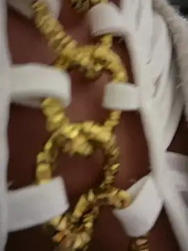 Chatroom XXX en direct de adya-aly