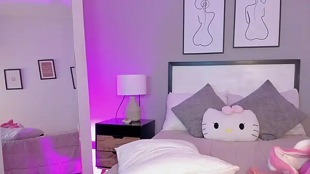 QueenRose___: онлайн-секс-чат