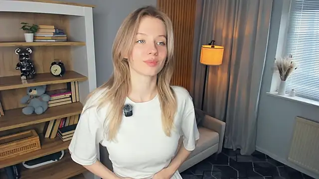 XXX chat uživo modela ShizueGattison