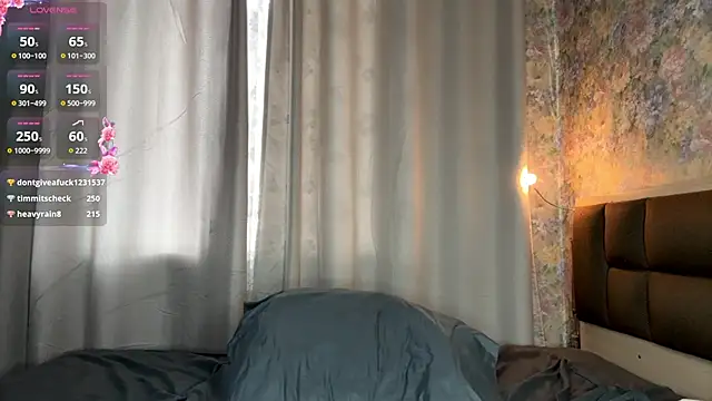 LoraDavi's Live XXX Chat