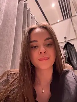 Chatroom XXX en direct de KristiRich