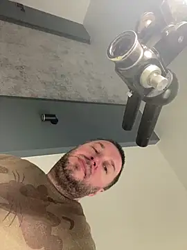 DorianJeday Show in webcam