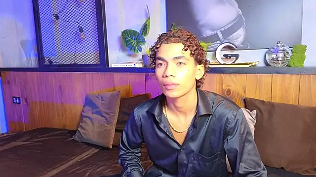 AlanCutee Webcam show