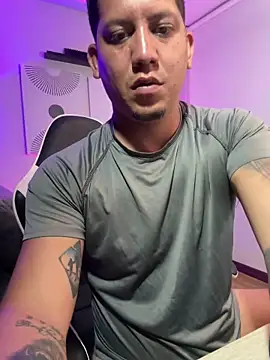 _robertobaggioo 即時 XXX 聊天