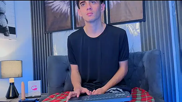 Webkamerová show demian_hot99