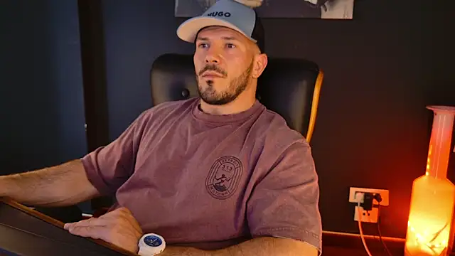 AngeloEric Show in webcam